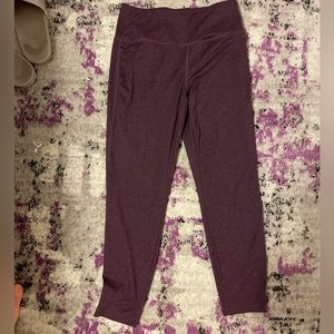 Women’s Cali purple plum M lightweight comfy leggings yoga pants